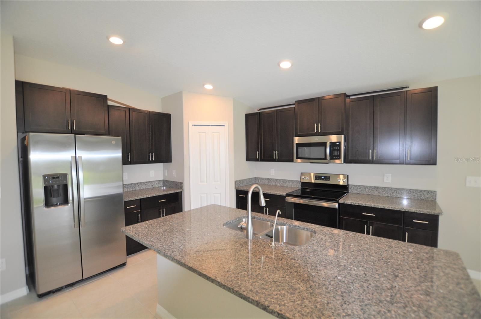 1458 TAHITIAN SUNRISE DR, PLANT CITY, FL, 33565