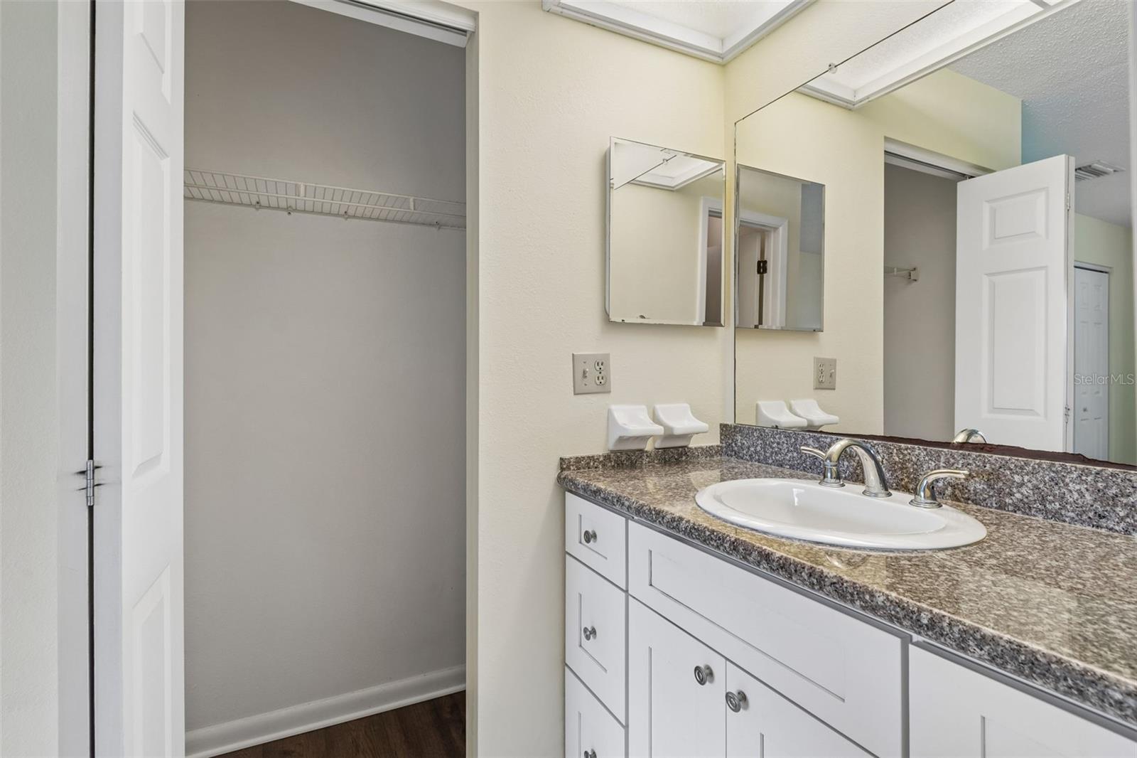 1130 ORANGE TREE CIR W #C, PALM HARBOR, FL, 34684