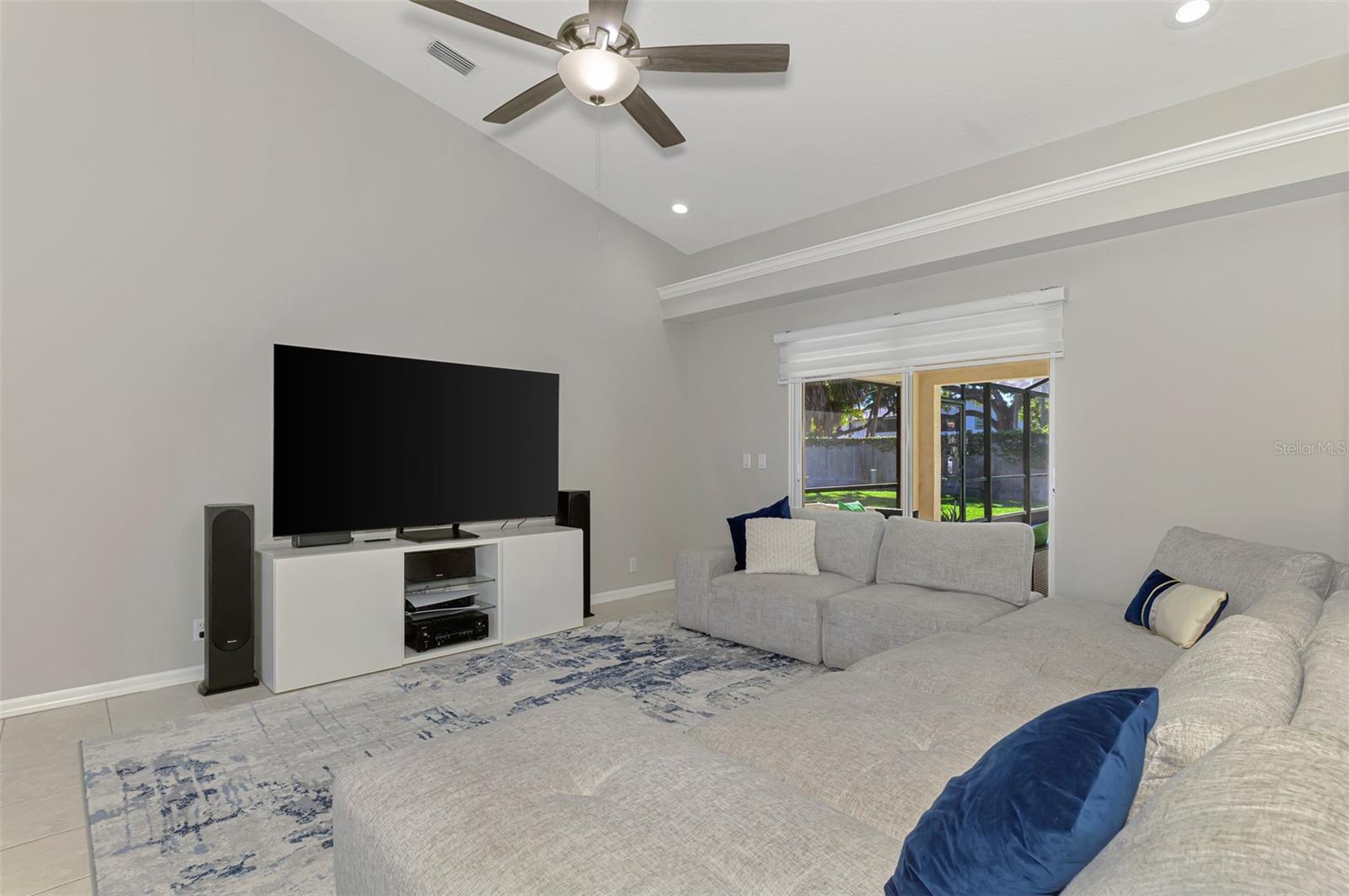 6632 DEERING CIR, SARASOTA, FL, 34240