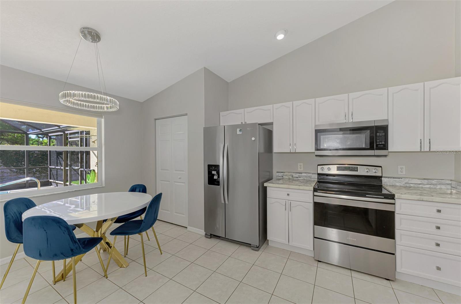 6632 DEERING CIR, SARASOTA, FL, 34240