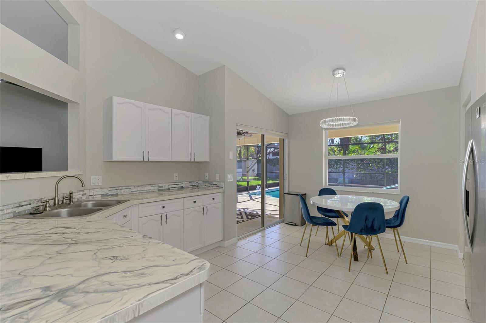 6632 DEERING CIR, SARASOTA, FL, 34240