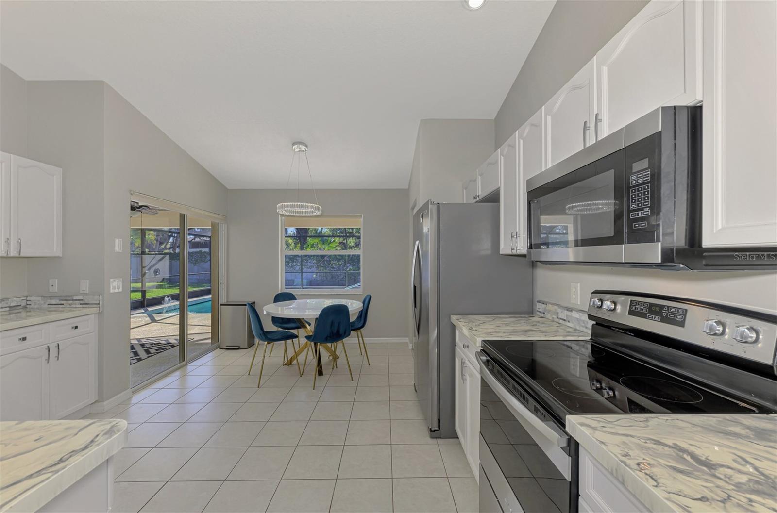 6632 DEERING CIR, SARASOTA, FL, 34240