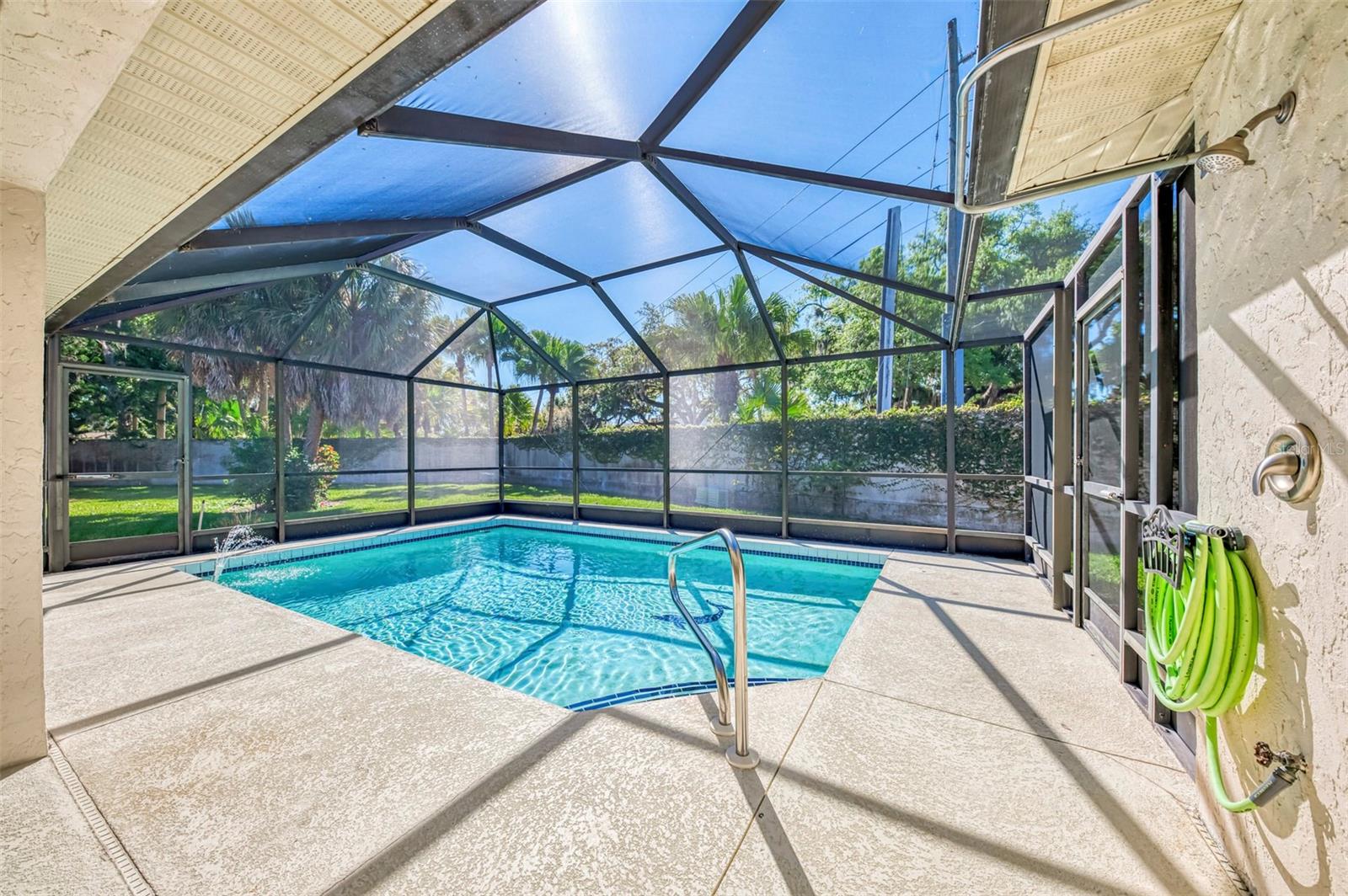 6632 DEERING CIR, SARASOTA, FL, 34240