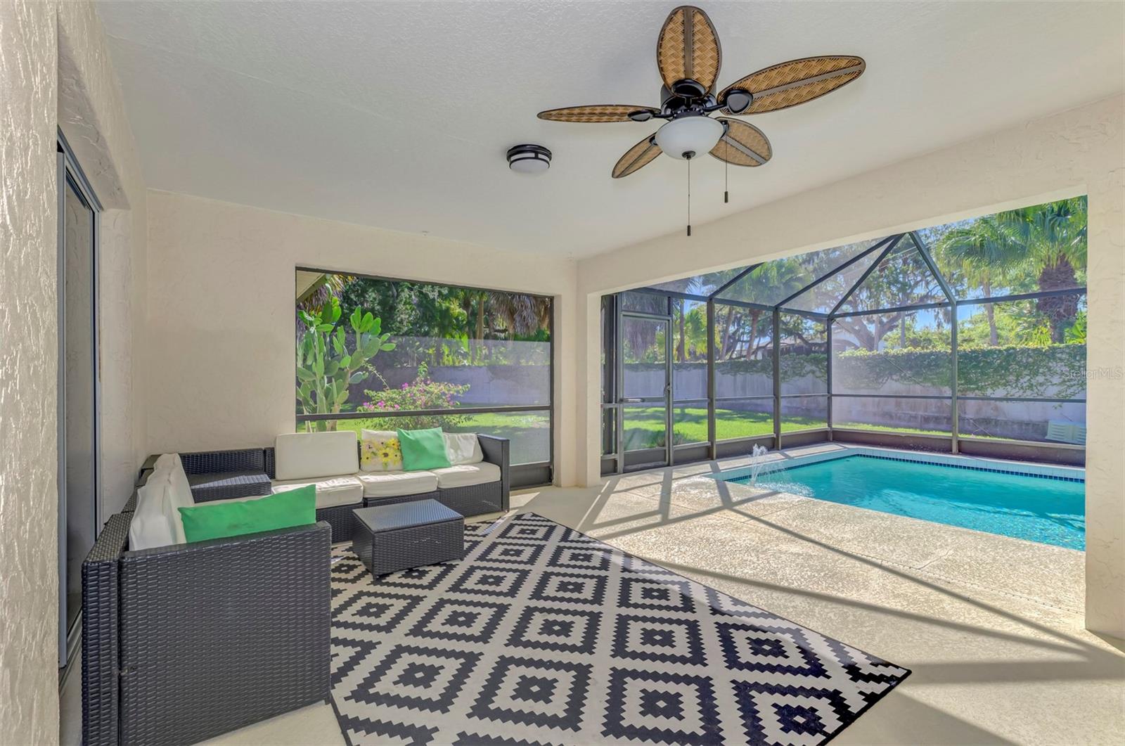 6632 DEERING CIR, SARASOTA, FL, 34240