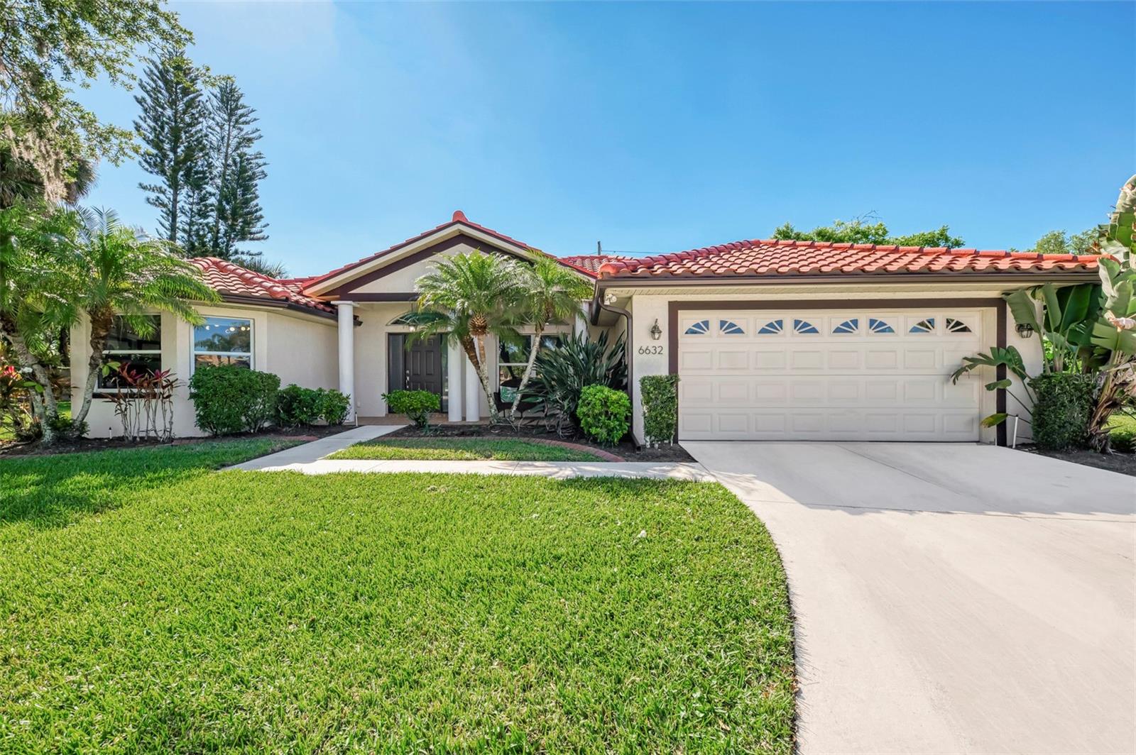 6632 DEERING CIR, SARASOTA, FL, 34240