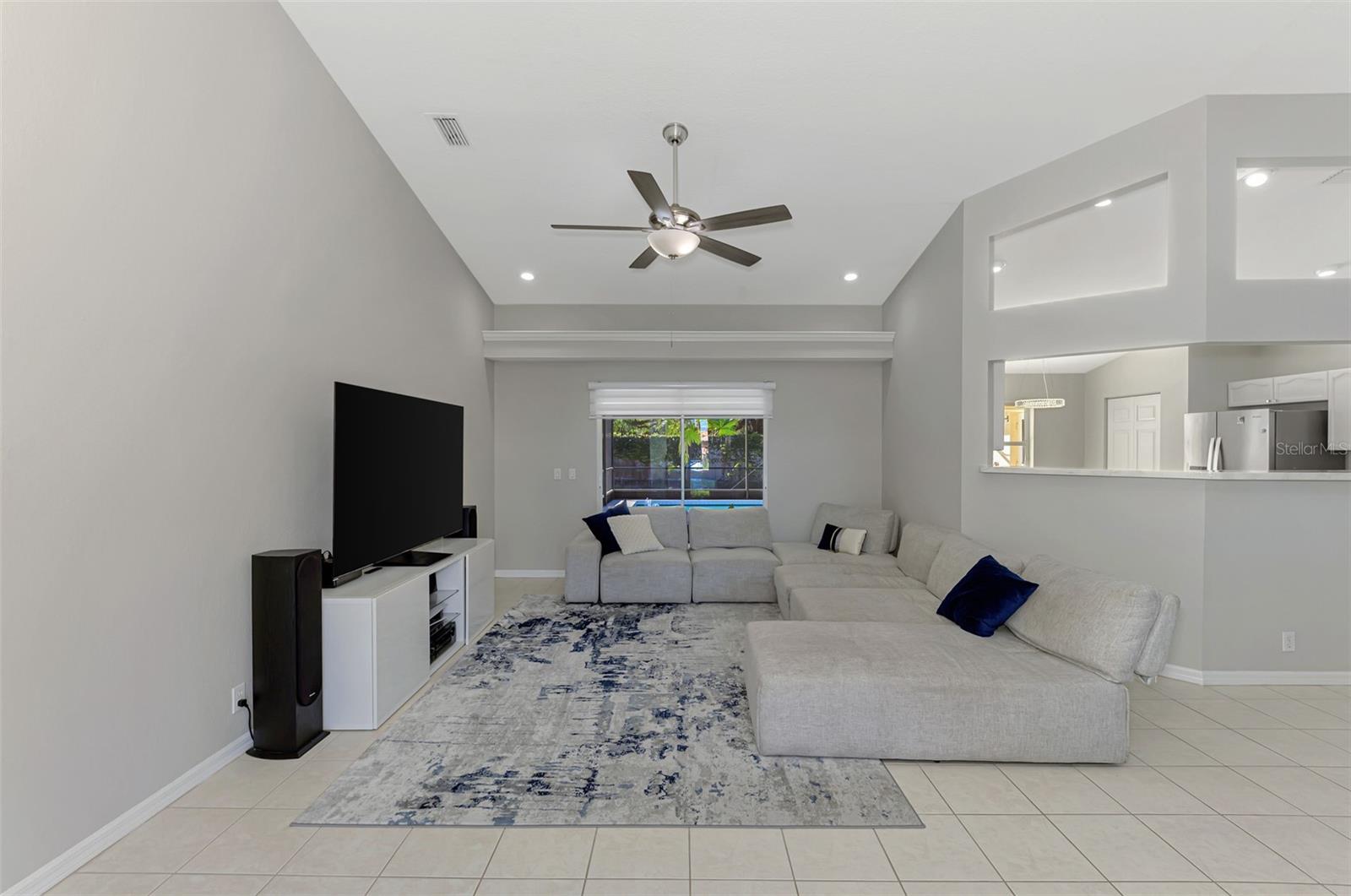6632 DEERING CIR, SARASOTA, FL, 34240