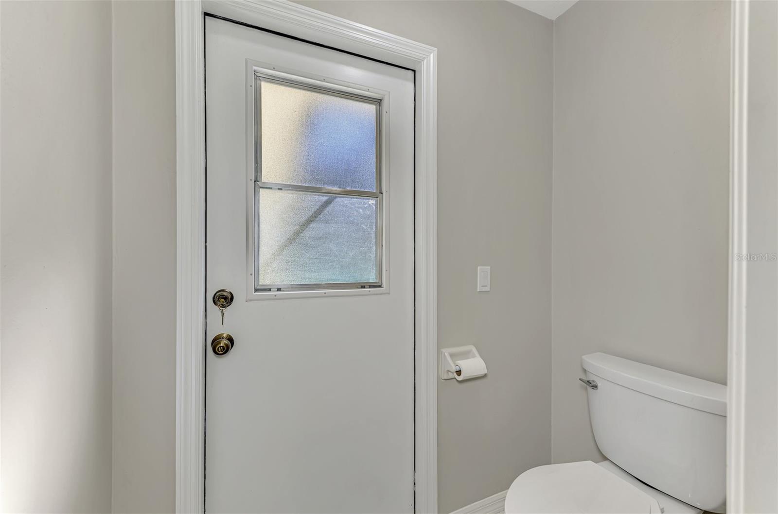 6632 DEERING CIR, SARASOTA, FL, 34240