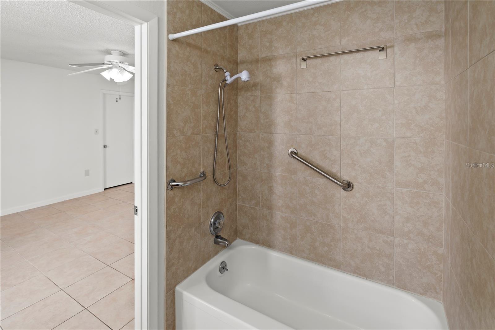 530 ORANGE DR #11, ALTAMONTE SPRINGS, FL, 32701