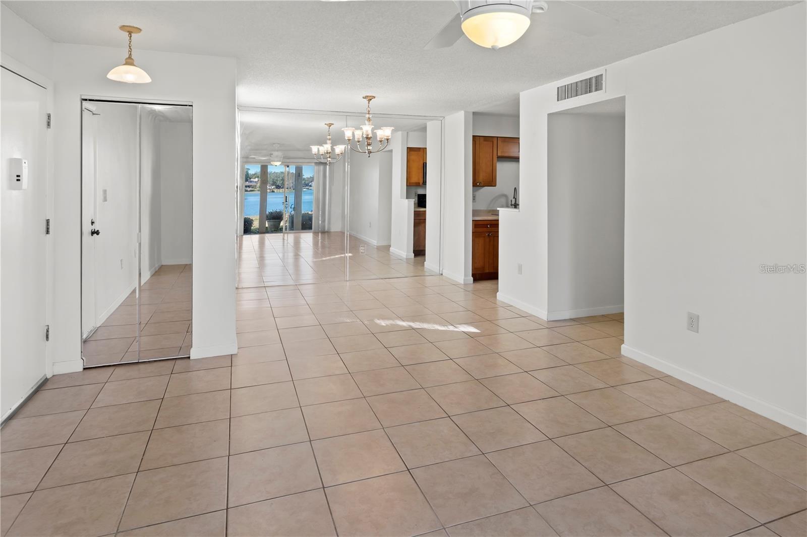 530 ORANGE DR #11, ALTAMONTE SPRINGS, FL, 32701