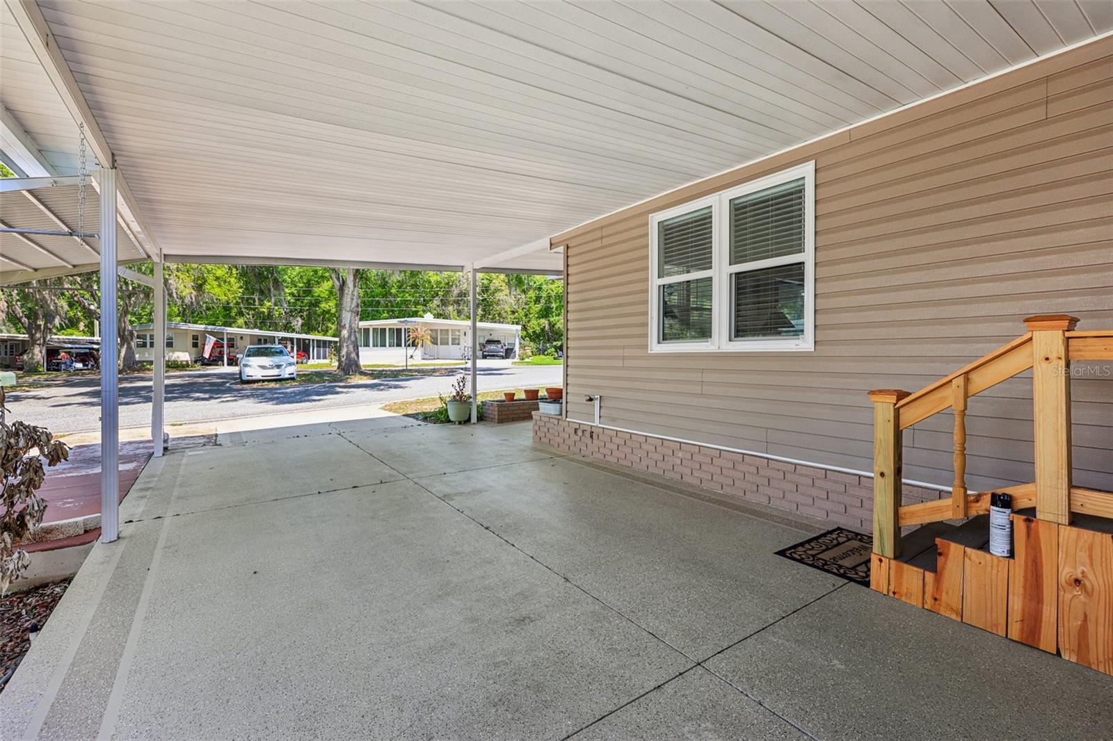 105 ORCHID WAY, LEESBURG, FL, 34748