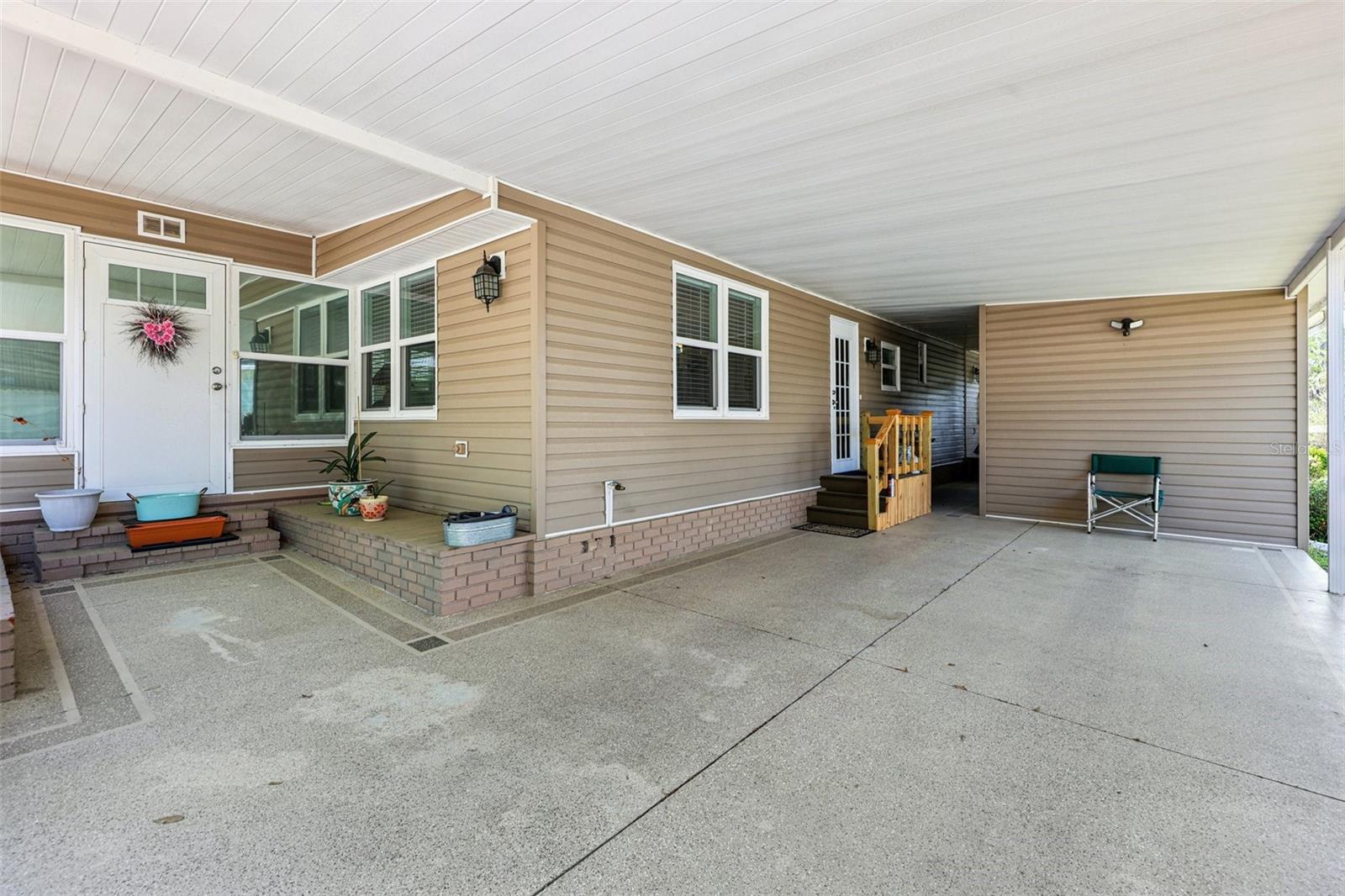 105 ORCHID WAY, LEESBURG, FL, 34748