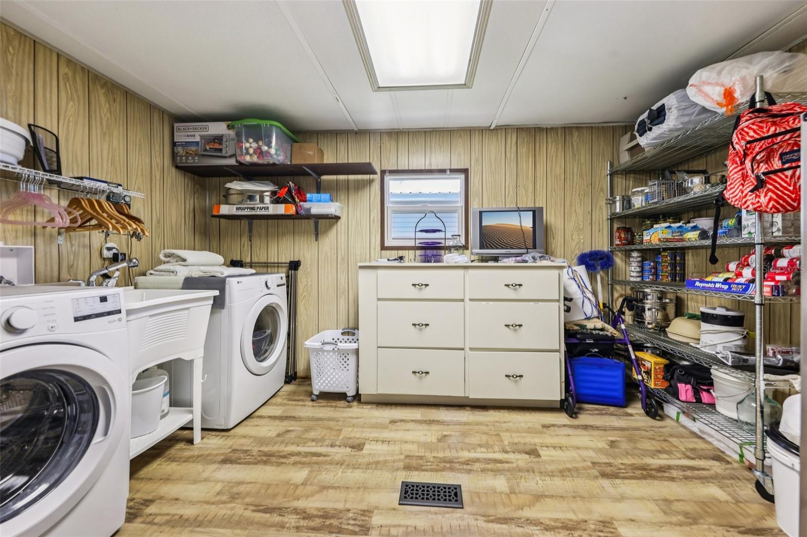 105 ORCHID WAY, LEESBURG, FL, 34748