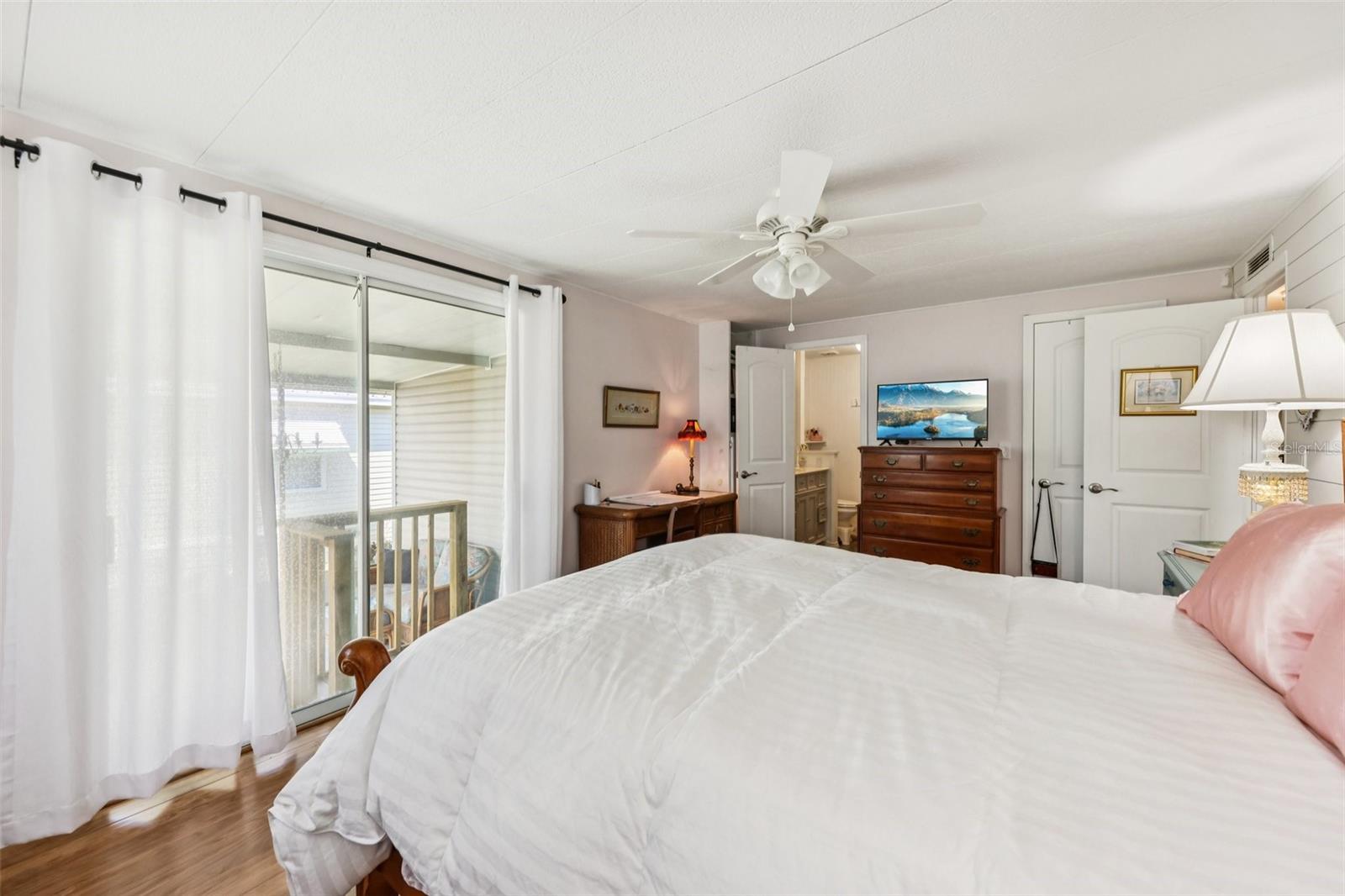 105 ORCHID WAY, LEESBURG, FL, 34748