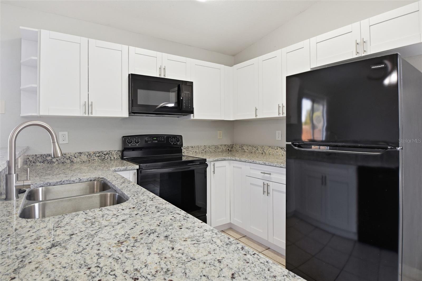 6018 FLORA TER, APOLLO BEACH, FL, 33572