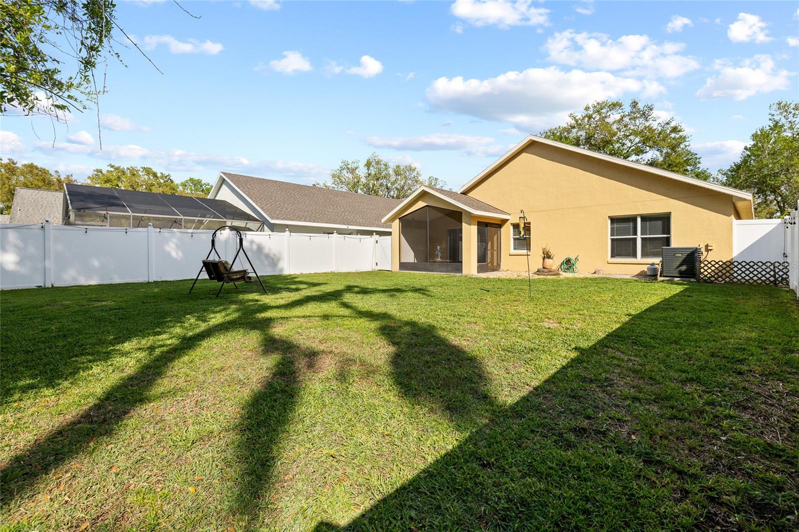 16926 HAWKRIDGE RD, LITHIA, FL, 33547