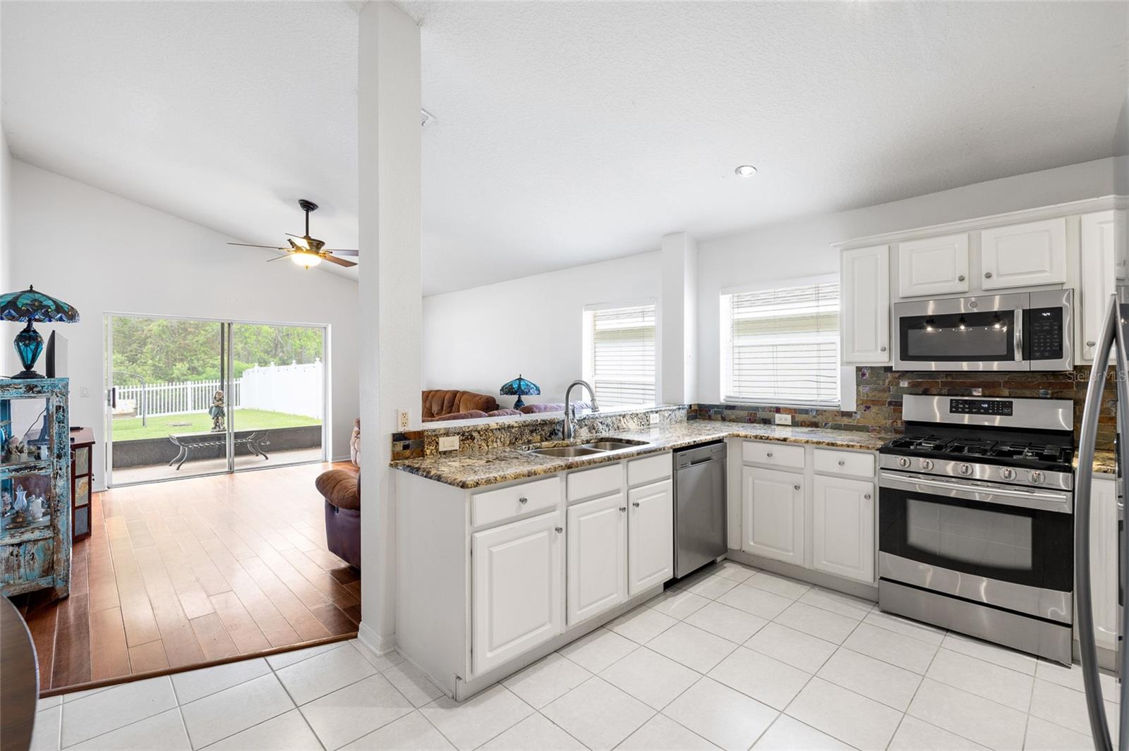 16926 HAWKRIDGE RD, LITHIA, FL, 33547