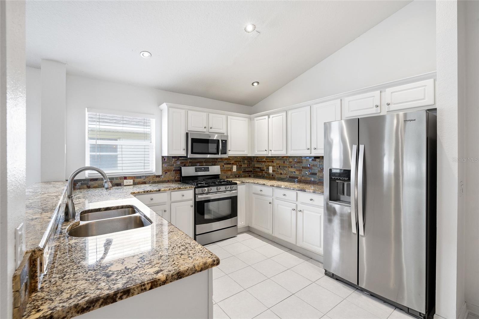 16926 HAWKRIDGE RD, LITHIA, FL, 33547