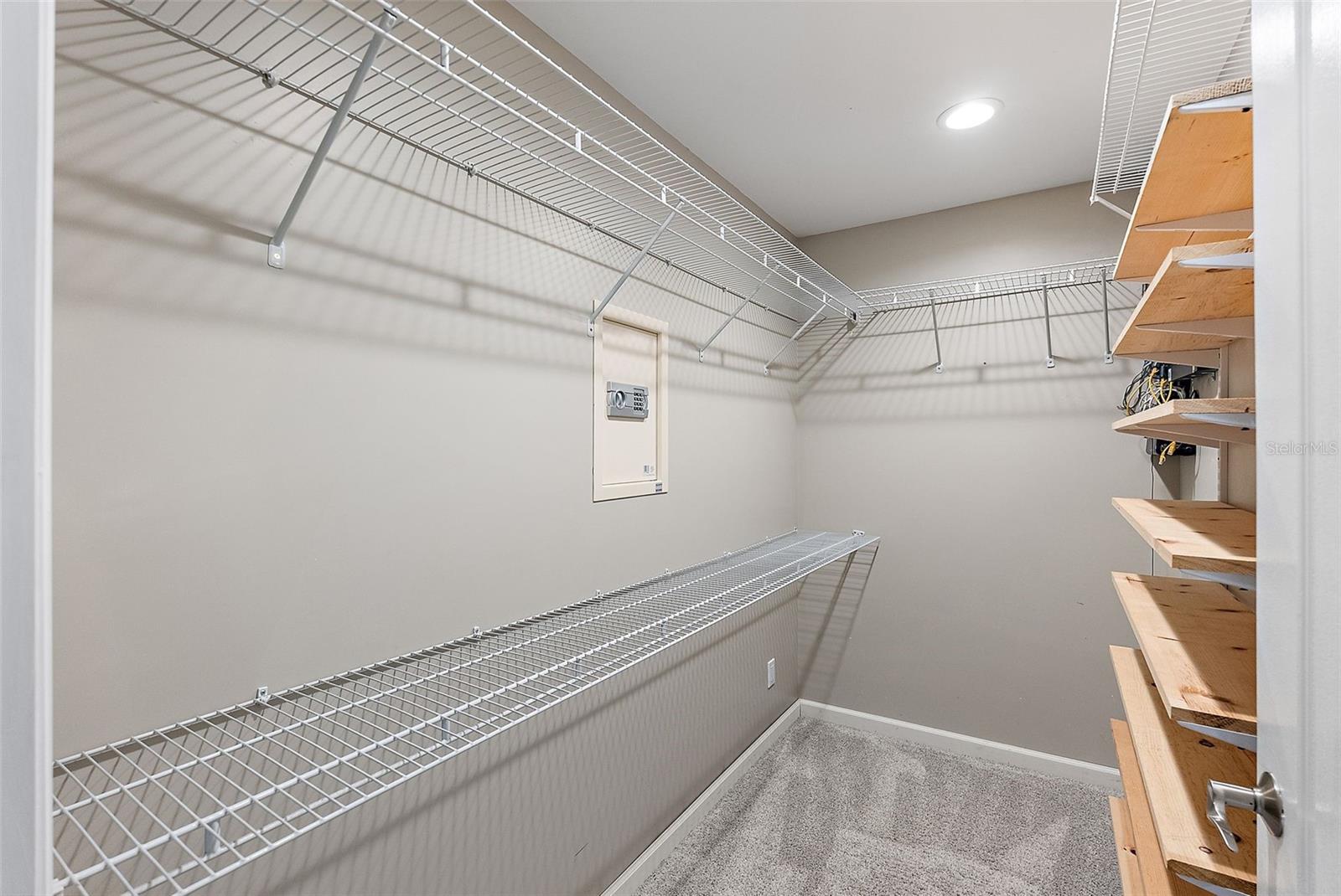 5080 OAKLAWN LN, ST PETERSBURG, FL, 33708