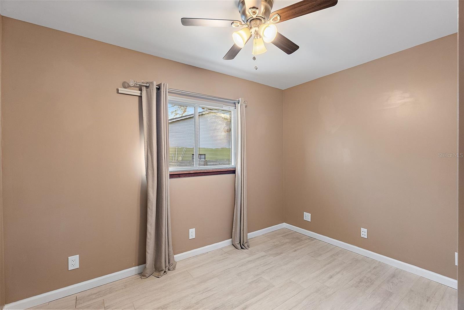 5080 OAKLAWN LN, ST PETERSBURG, FL, 33708