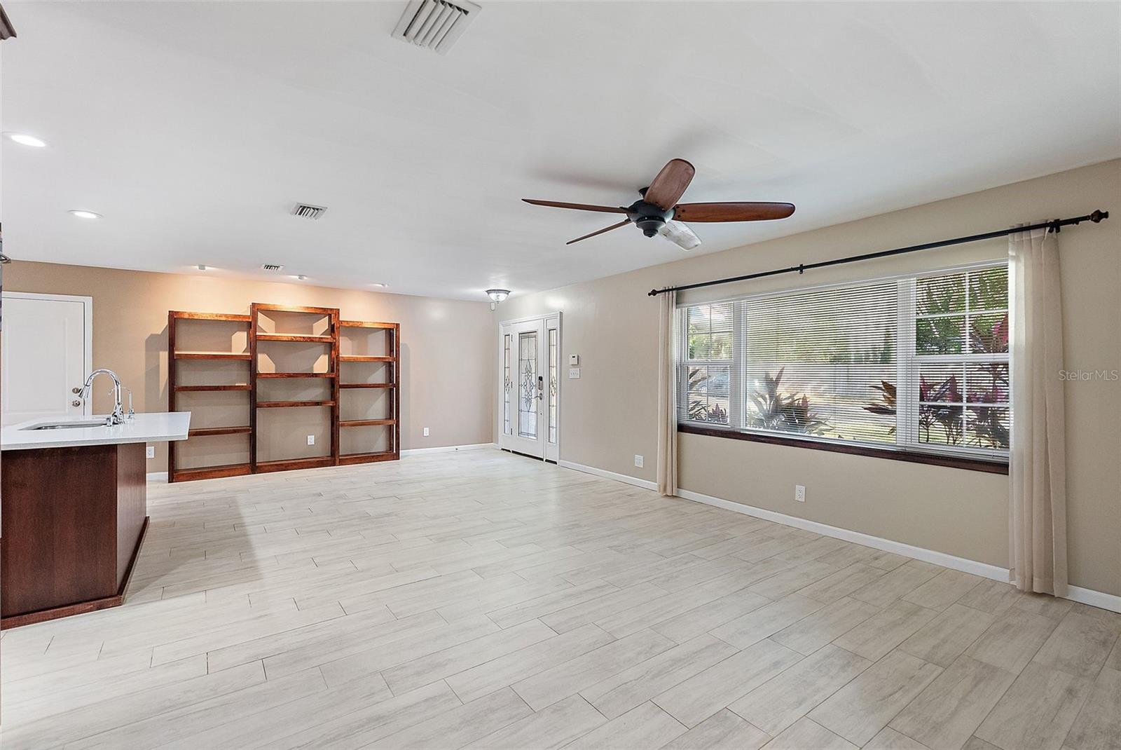 5080 OAKLAWN LN, ST PETERSBURG, FL, 33708