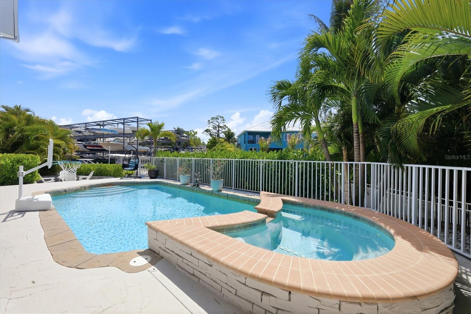 7755 HOLIDAY DR N, SARASOTA, FL, 34231