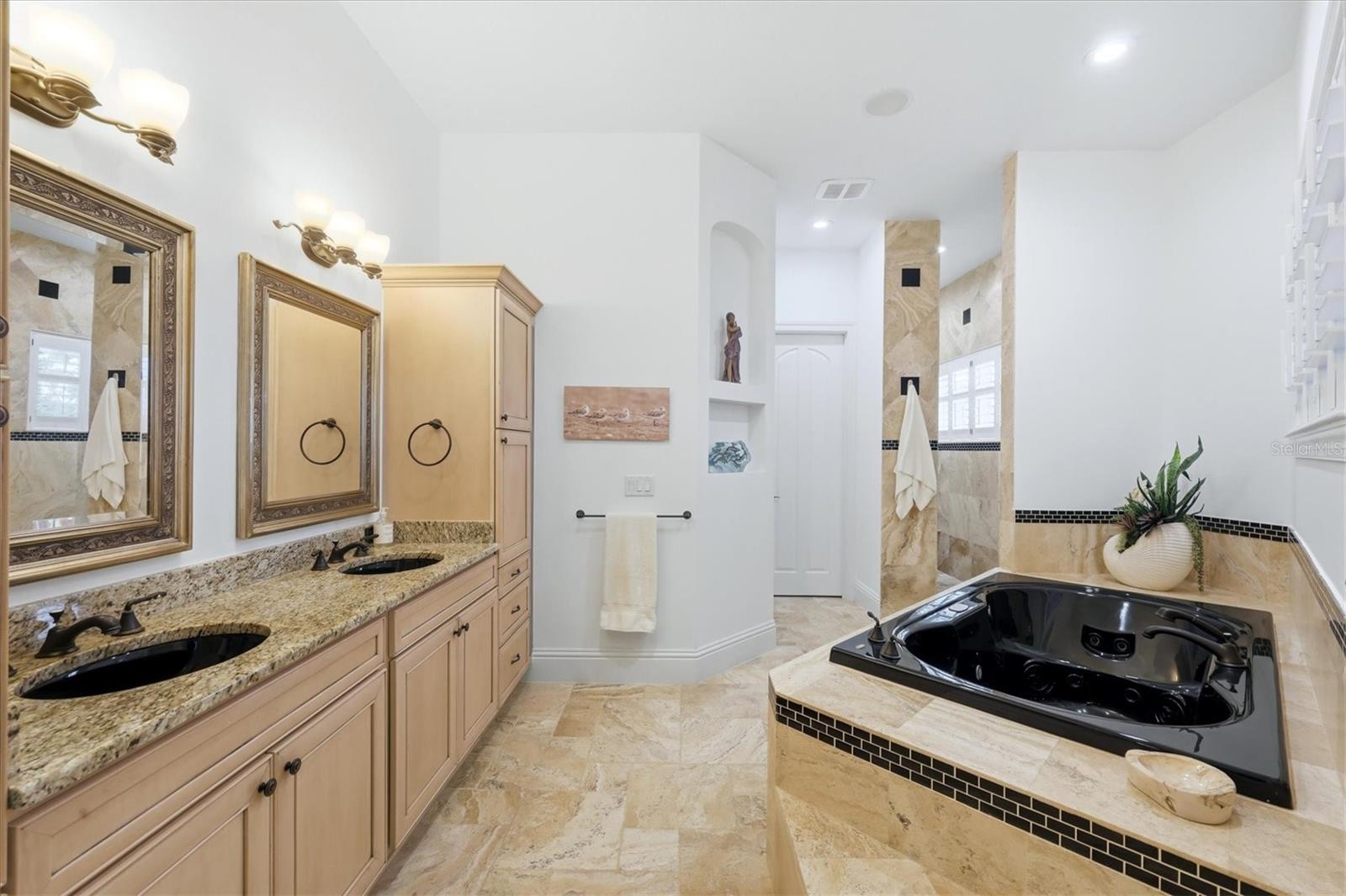 7755 HOLIDAY DR N, SARASOTA, FL, 34231