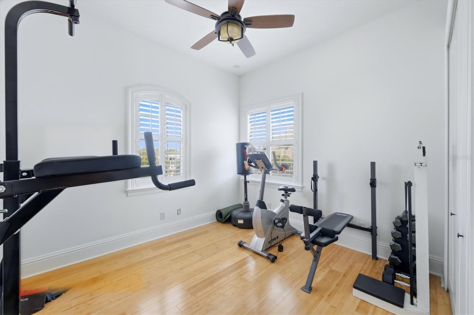 7755 HOLIDAY DR N, SARASOTA, FL, 34231