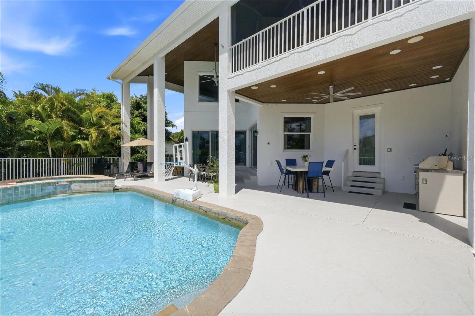 7755 HOLIDAY DR N, SARASOTA, FL, 34231