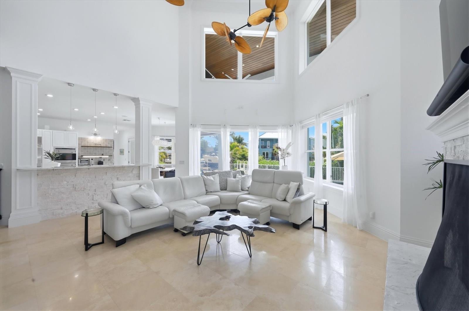 7755 HOLIDAY DR N, SARASOTA, FL, 34231