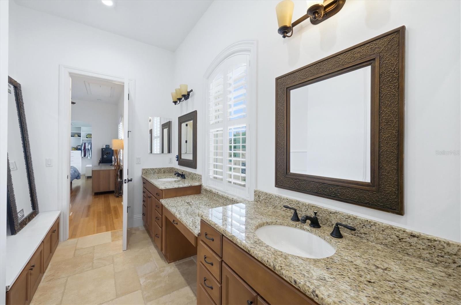 7755 HOLIDAY DR N, SARASOTA, FL, 34231