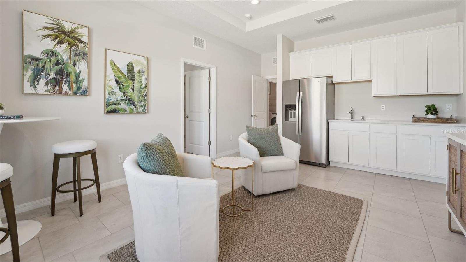 2072 STRATTEN DR, ZEPHYRHILLS, FL, 33541