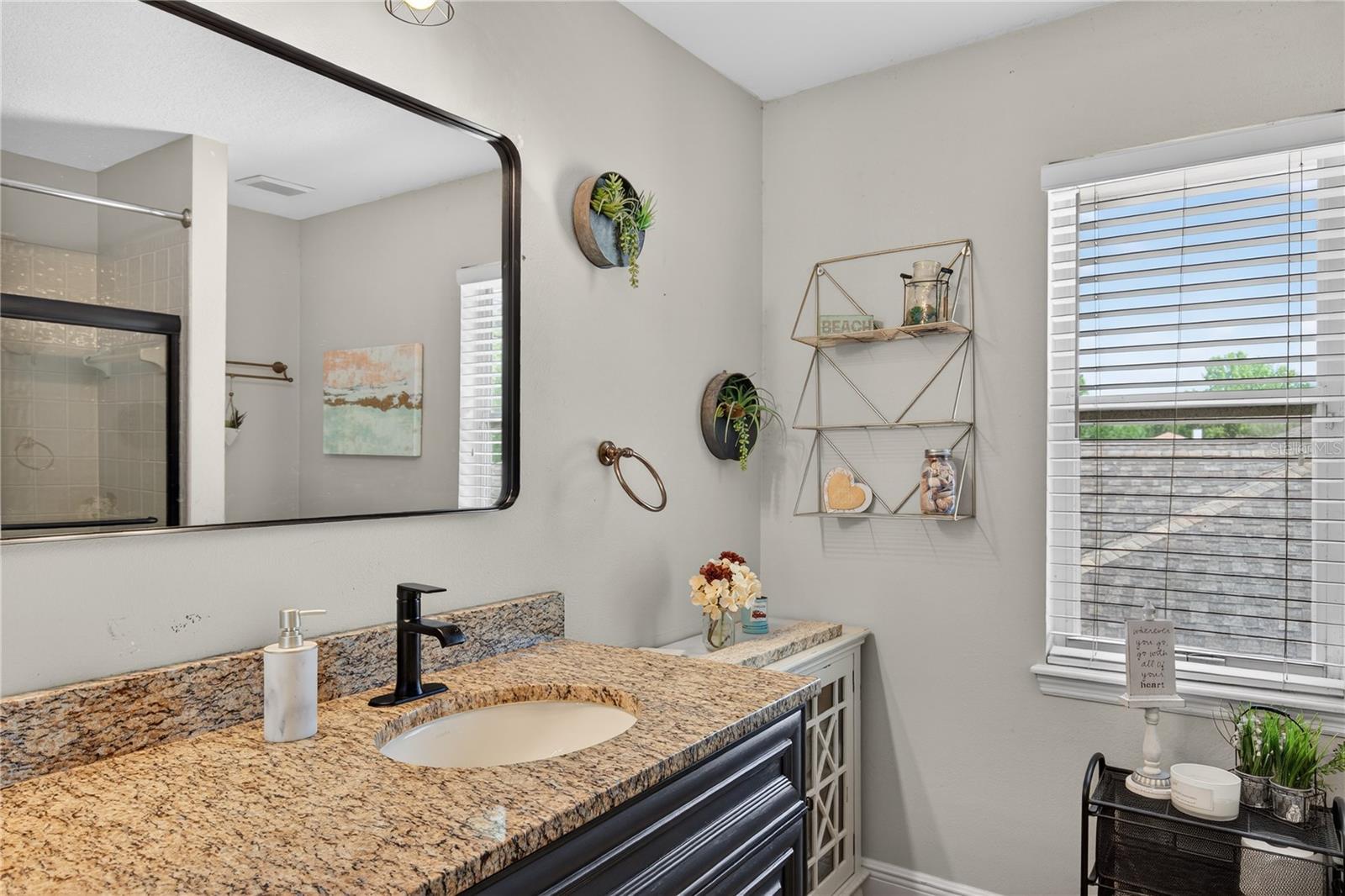 2040 PARK FOREST BLVD, MOUNT DORA, FL, 32757
