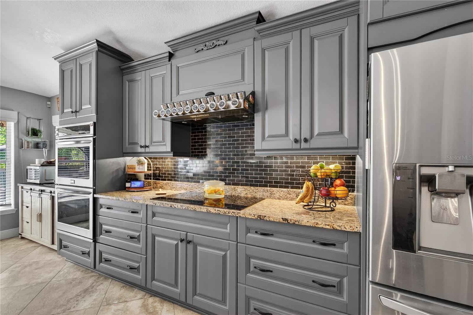 2040 PARK FOREST BLVD, MOUNT DORA, FL, 32757