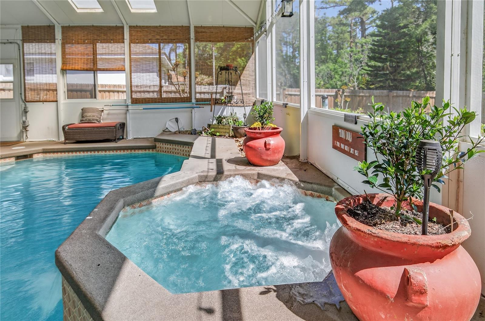 2040 PARK FOREST BLVD, MOUNT DORA, FL, 32757