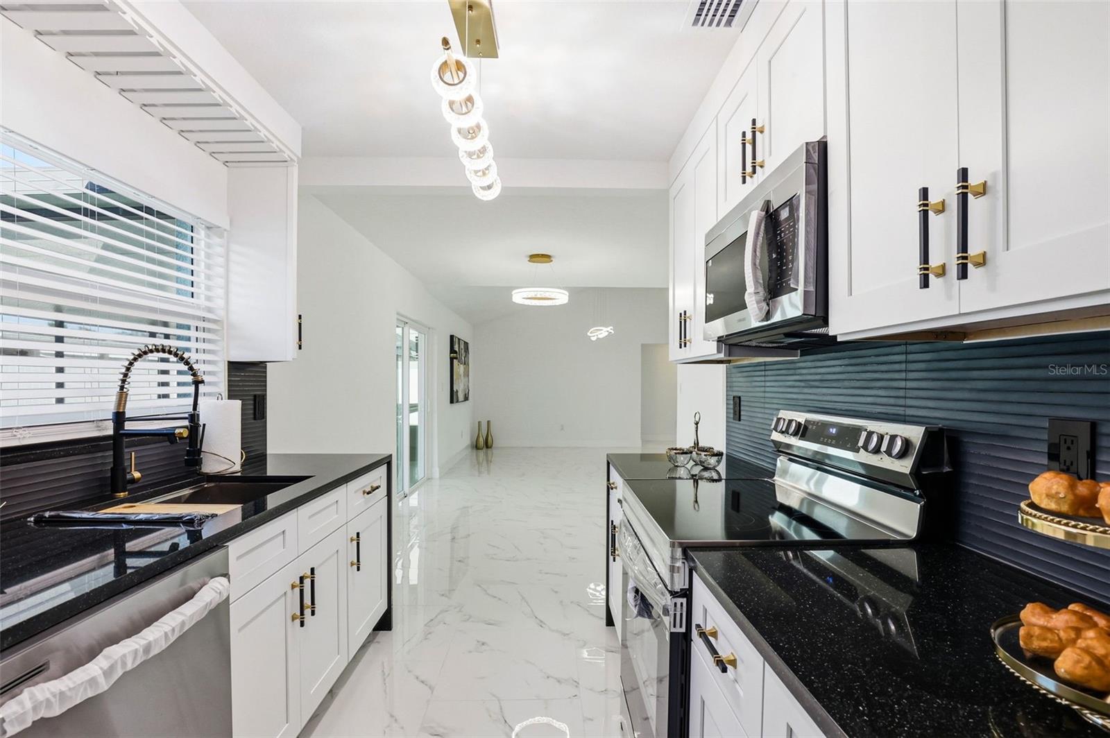 10918 TAILFEATHER CT, TAMPA, FL, 33625