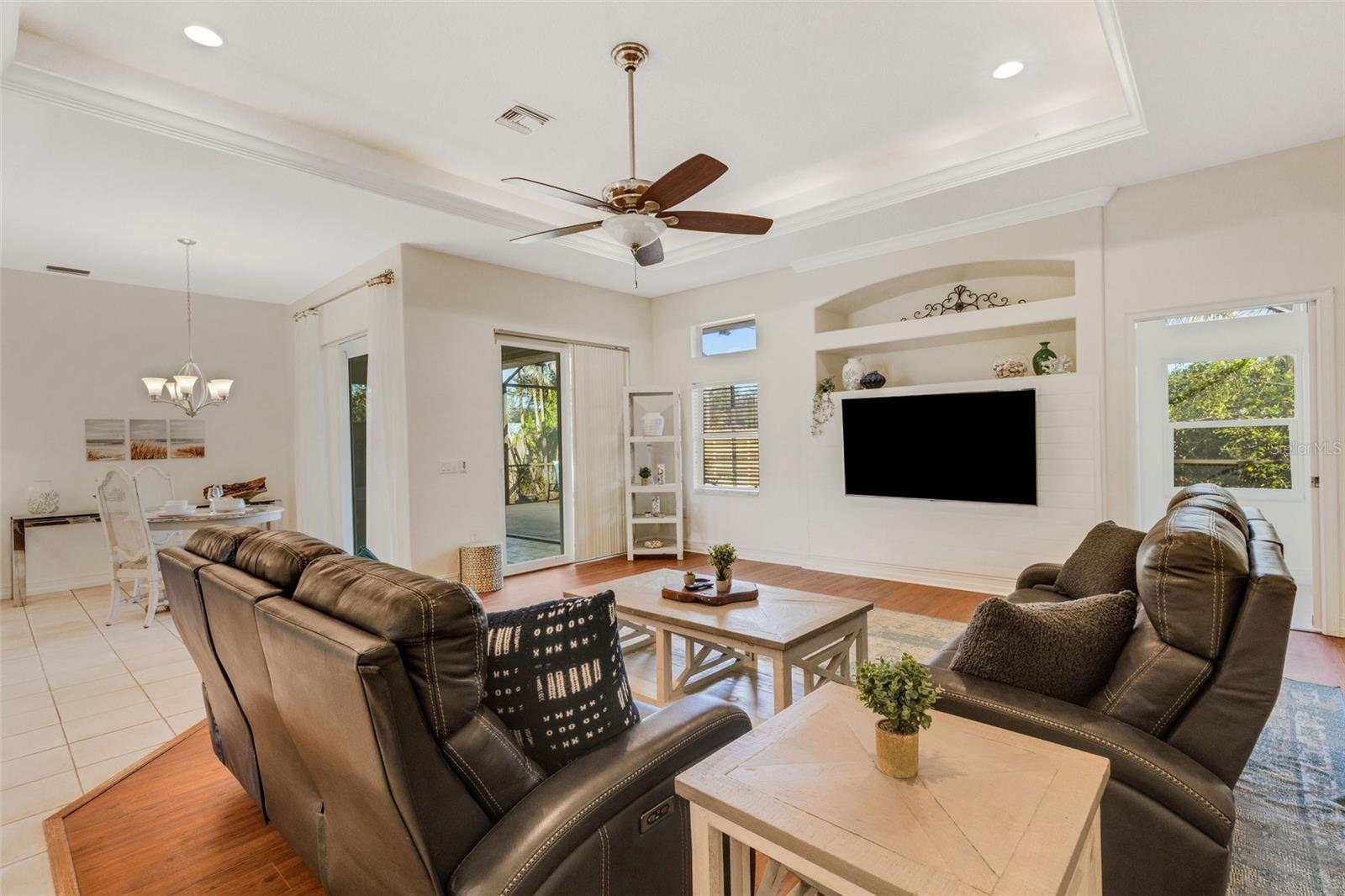 4801 EDGEMONT CT, SARASOTA, FL, 34233