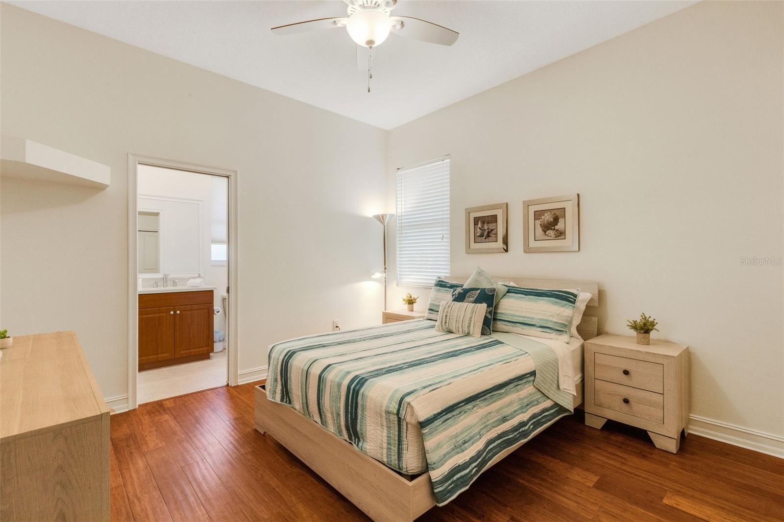 4801 EDGEMONT CT, SARASOTA, FL, 34233