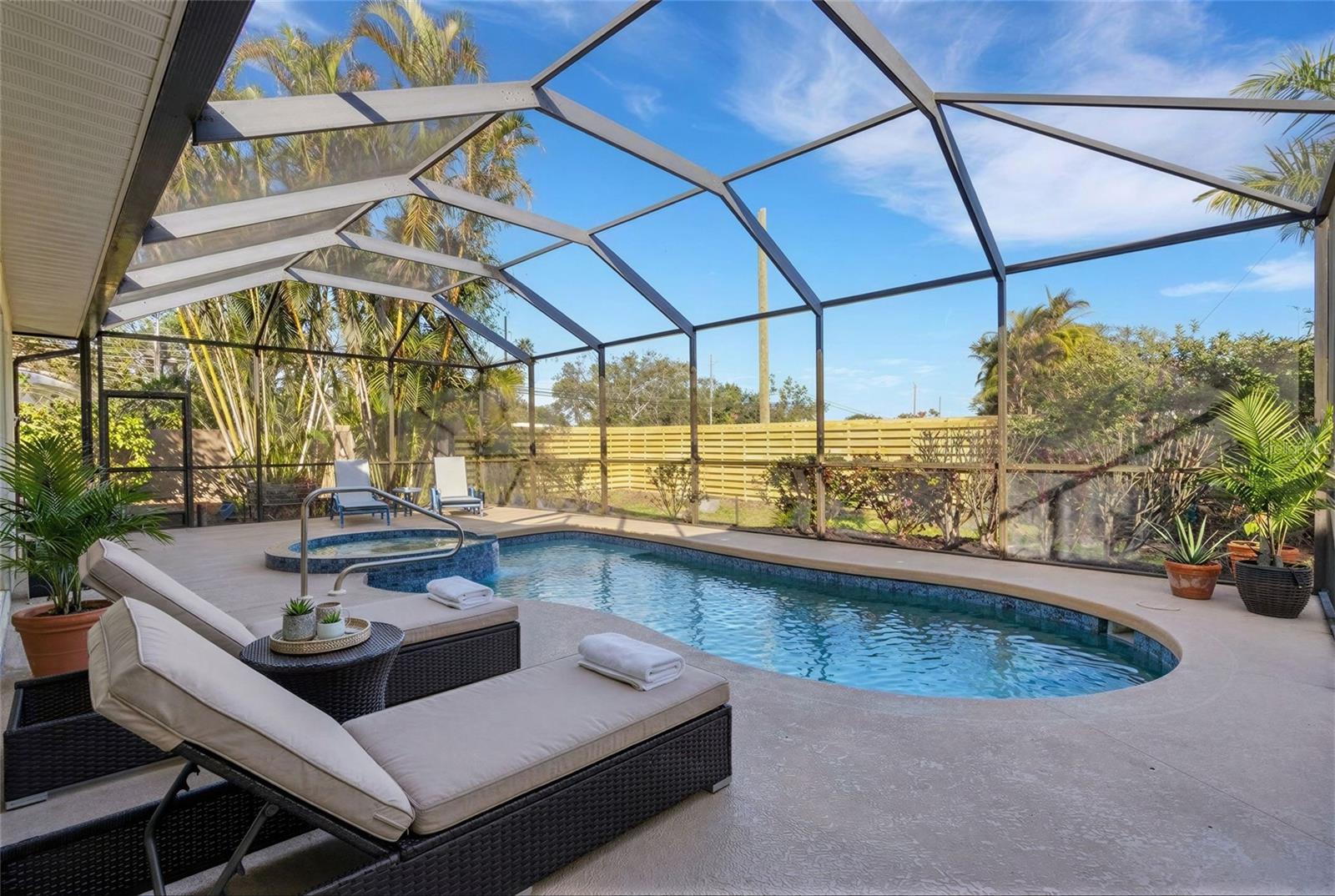 4801 EDGEMONT CT, SARASOTA, FL, 34233
