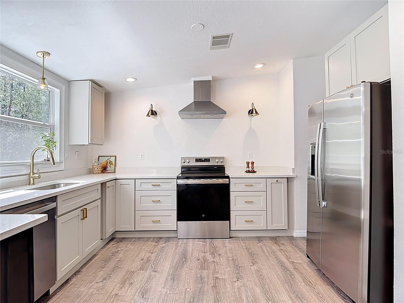 17420 THOMAS BLVD, HUDSON, FL, 34667