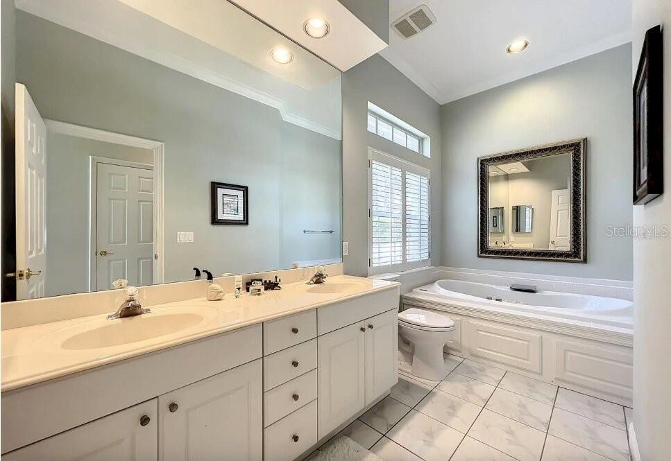 2054 SAWGRASS DR, APOPKA, FL, 32712