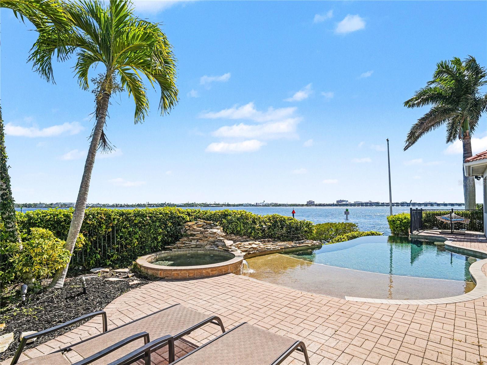 102 12TH AVE E, PALMETTO, FL, 34221
