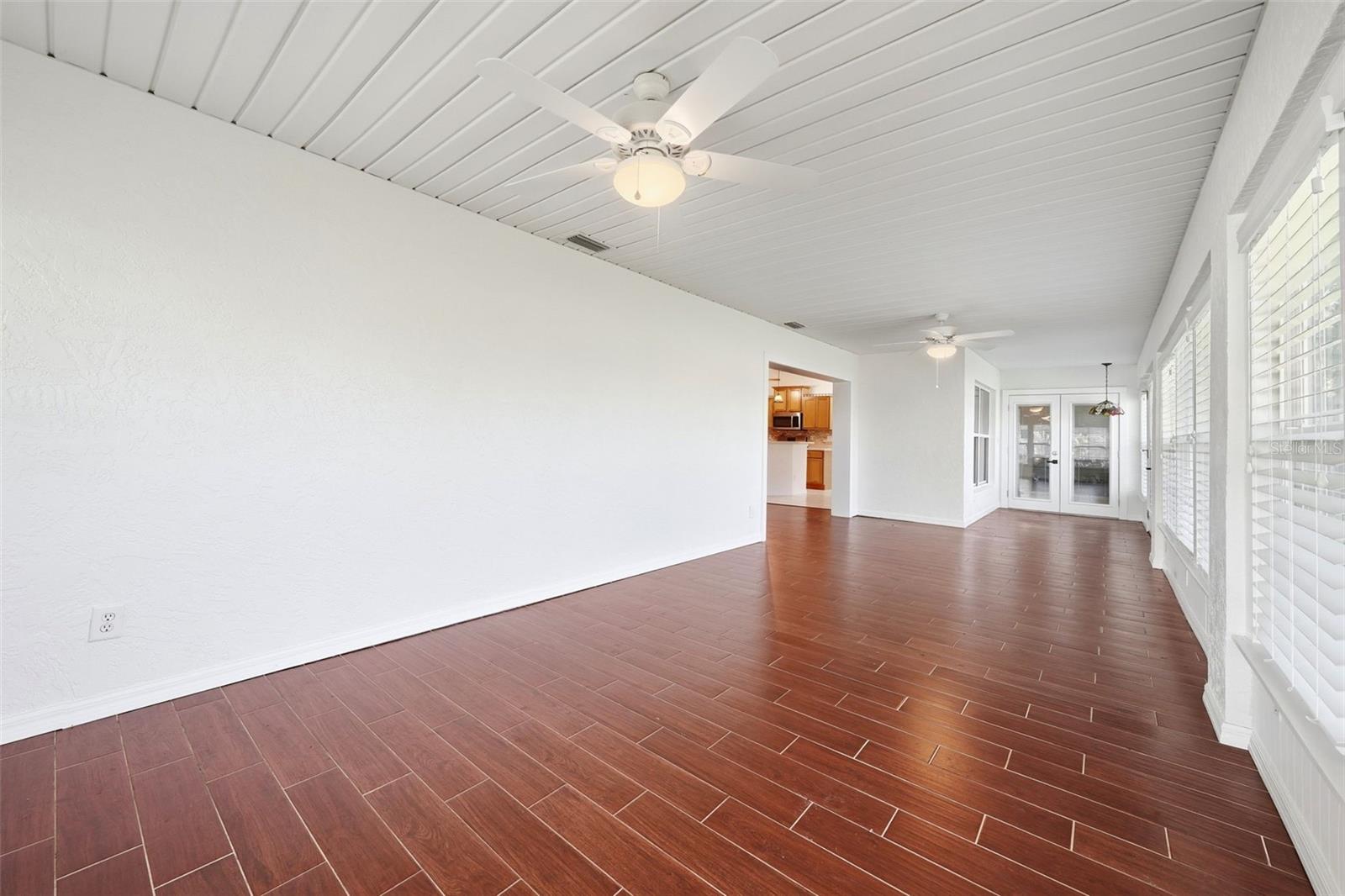 3333 SITE TO SEE AVE, EUSTIS, FL, 32726