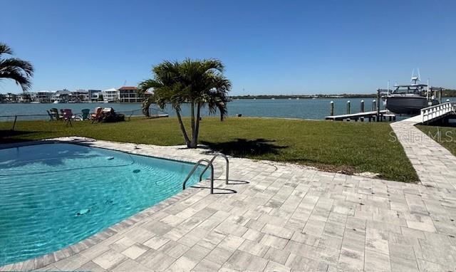 584 CRYSTAL DR, MADEIRA BEACH, FL, 33708