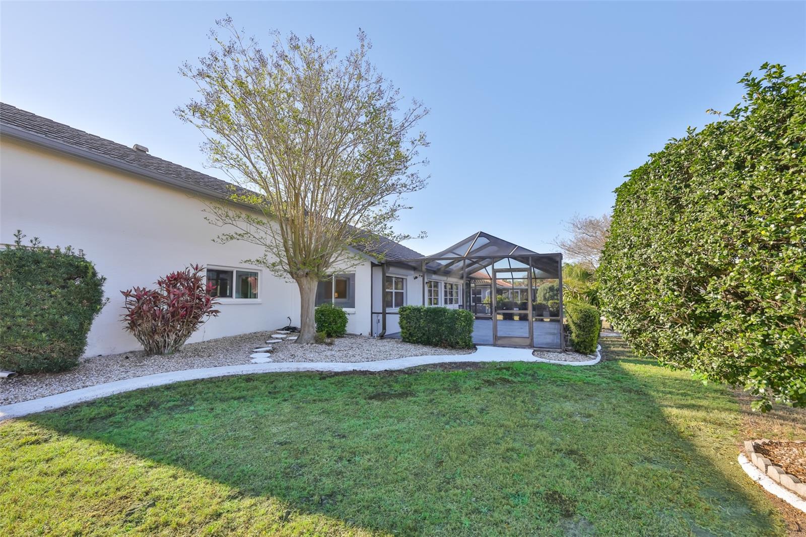 2023 NEW BEDFORD DR, SUN CITY CENTER, FL, 33573