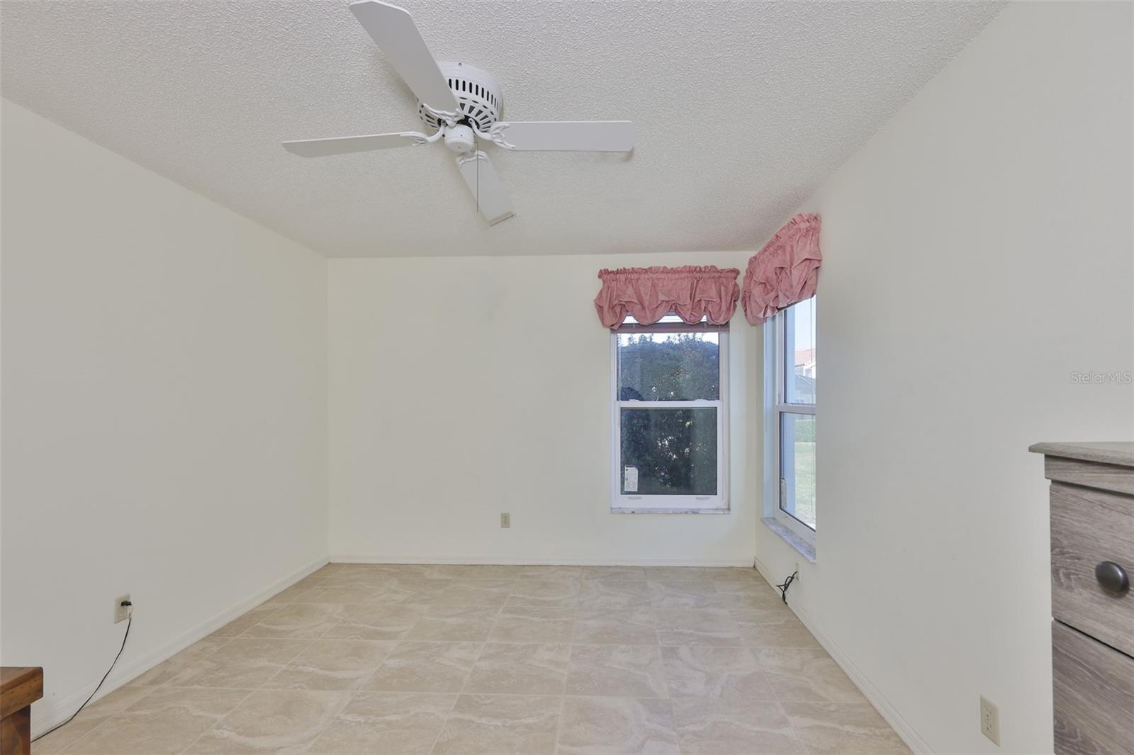 2023 NEW BEDFORD DR, SUN CITY CENTER, FL, 33573