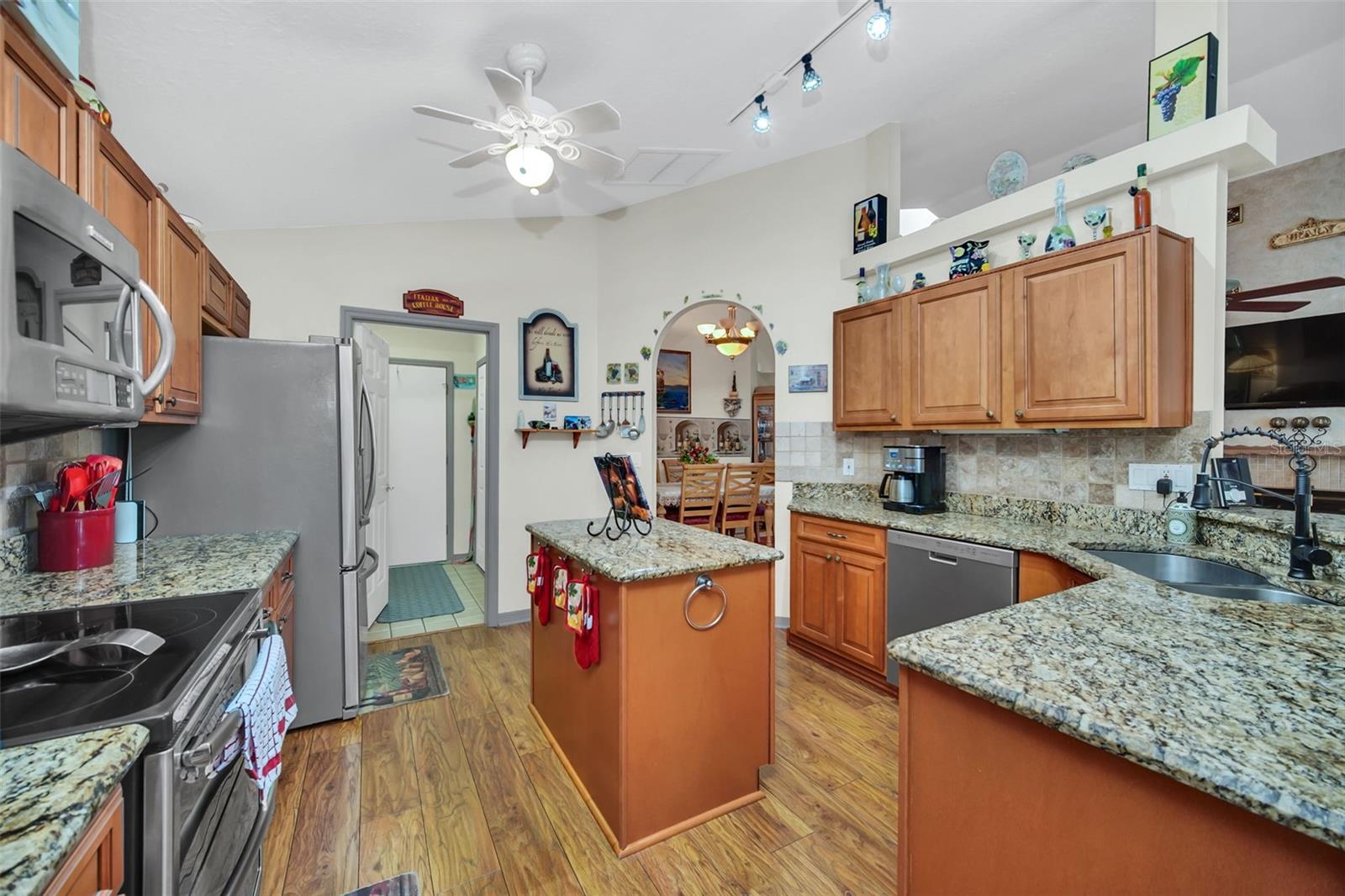 16610 MAJESTIC CT, CLERMONT, FL, 34711