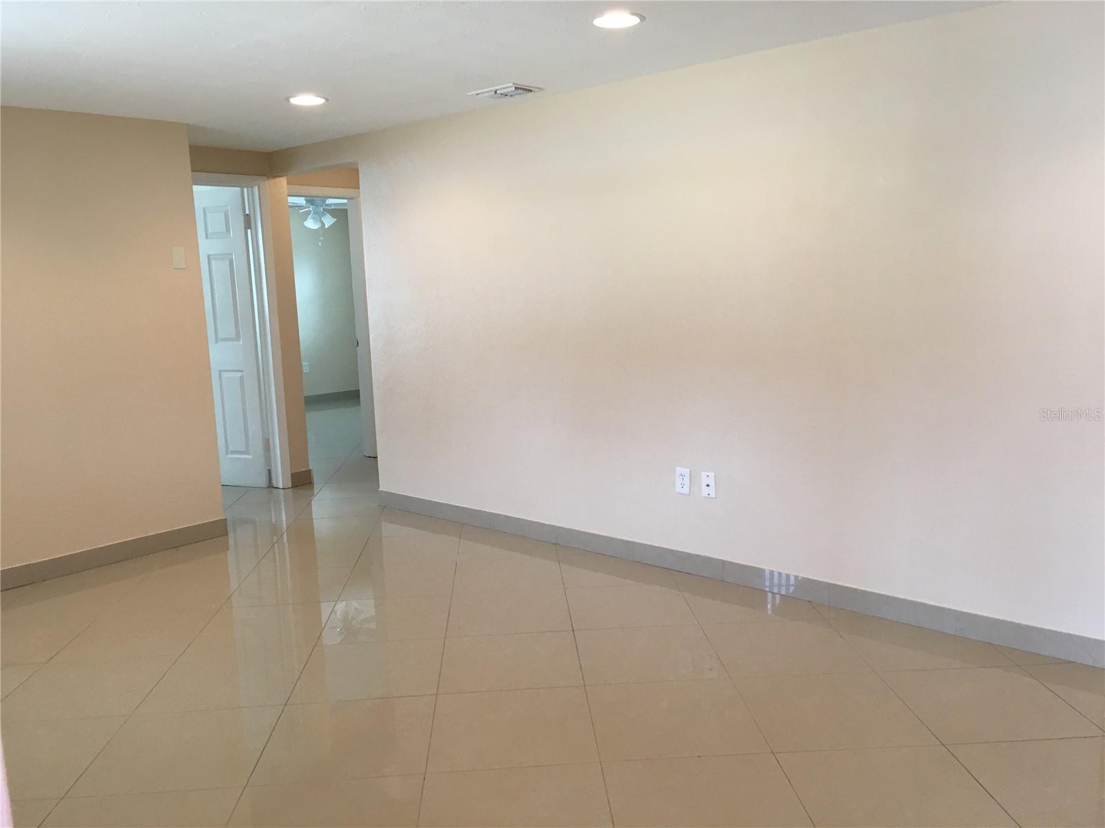 1050 CLAIRBORNE ST, HOLIDAY, FL, 34690