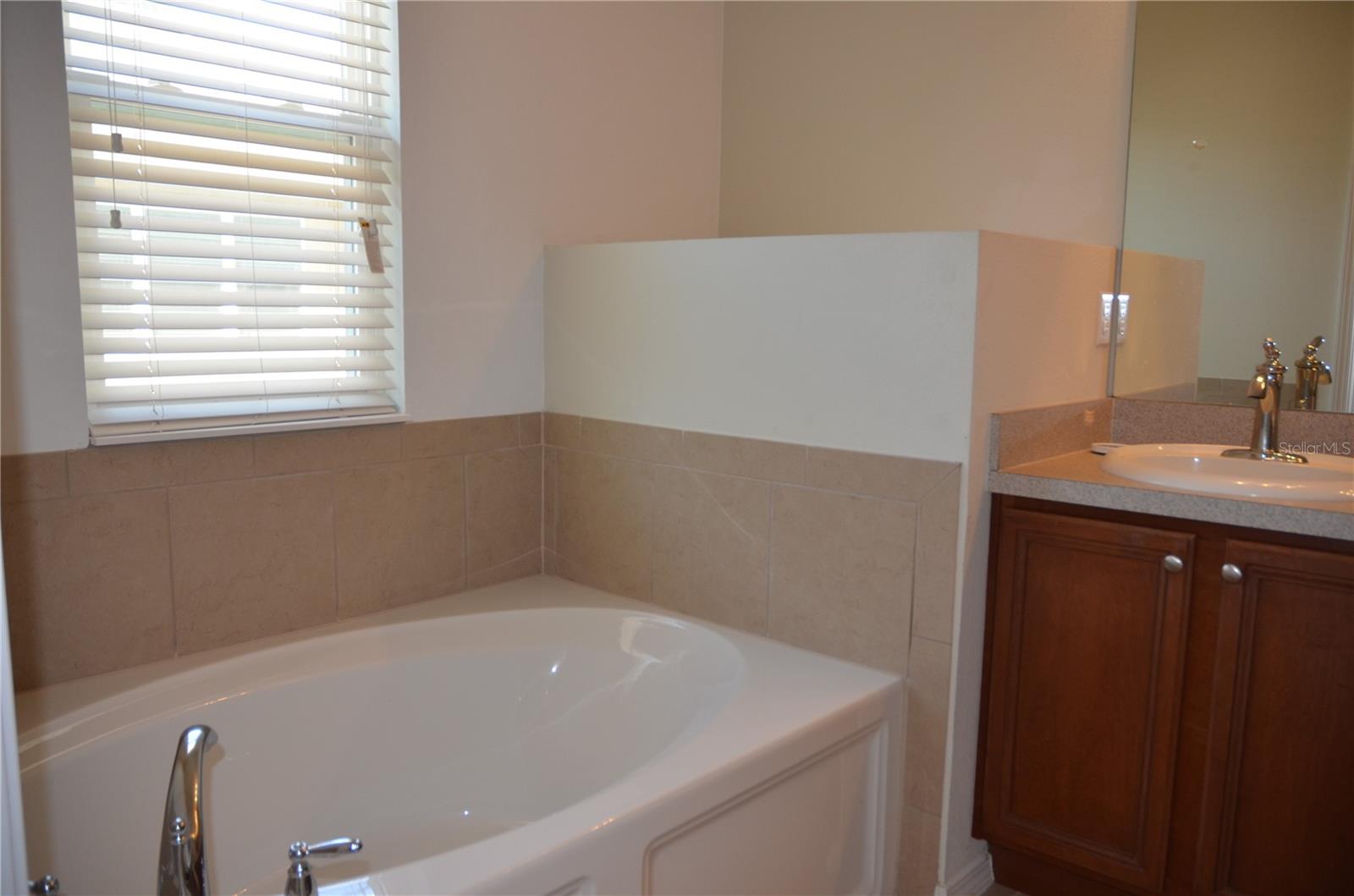 213 SILVERGLEN LN, ALTAMONTE SPRINGS, FL, 32714