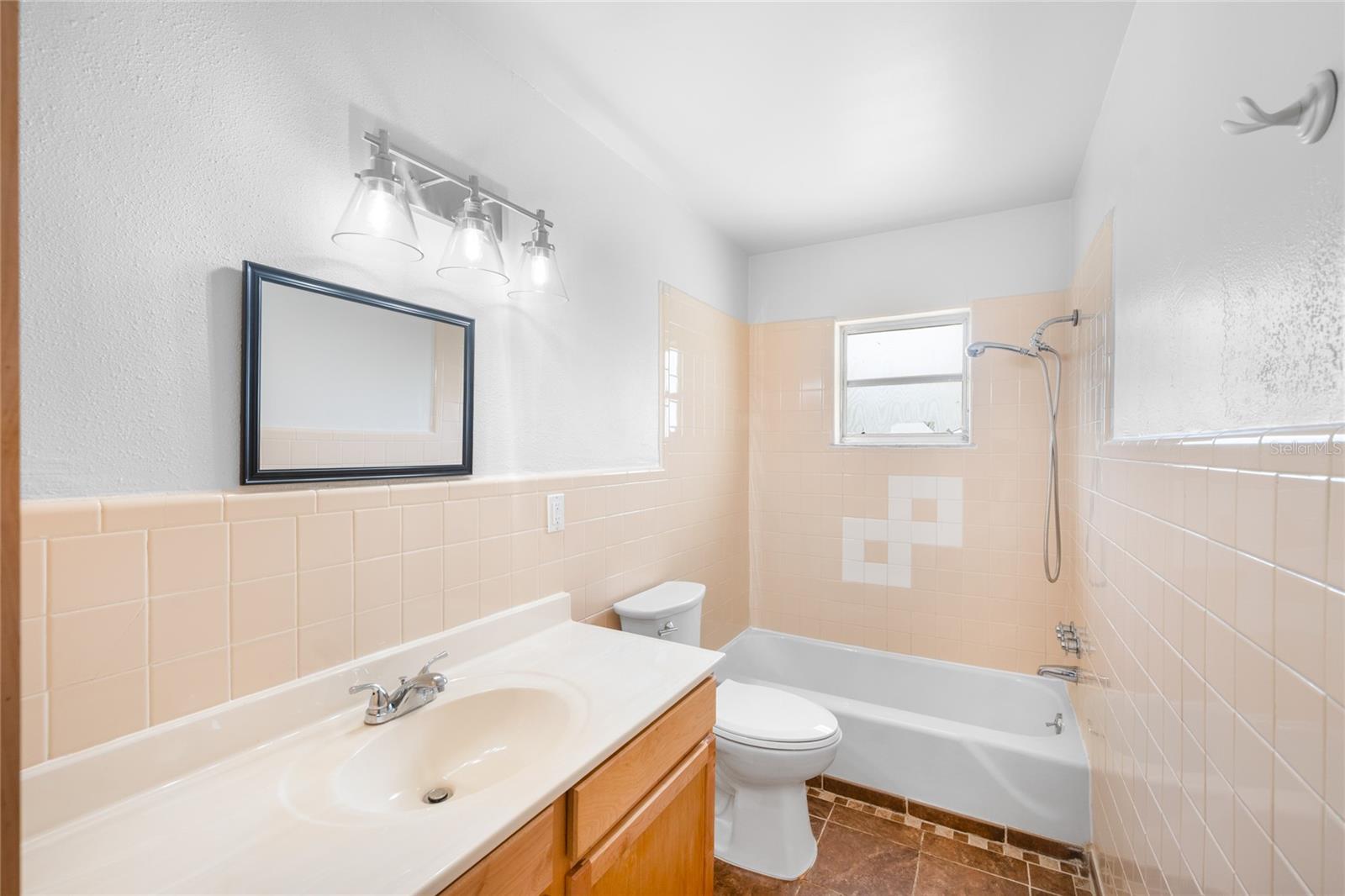 22820 SORRENTO AVE, SORRENTO, FL, 32776