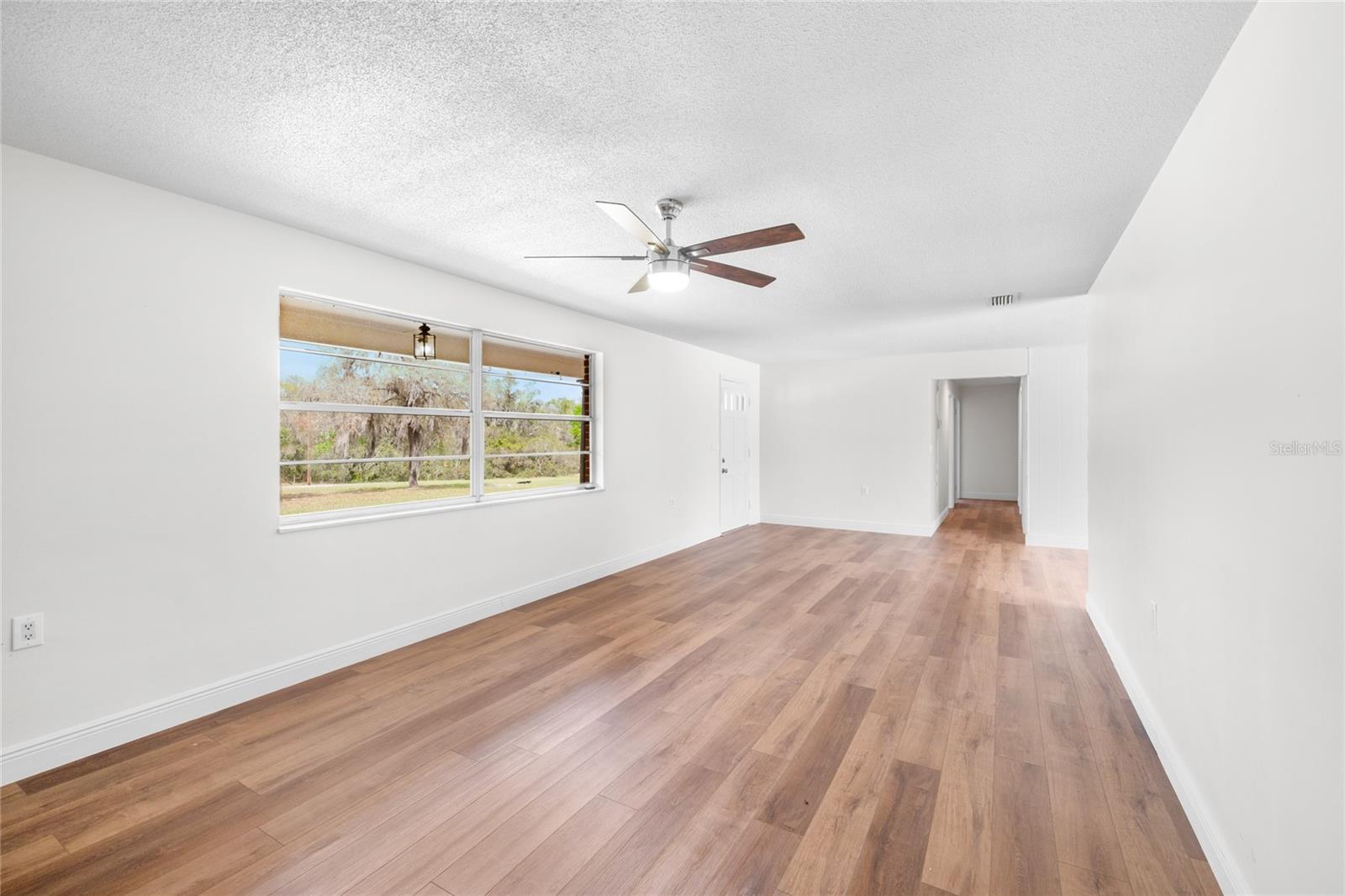 22820 SORRENTO AVE, SORRENTO, FL, 32776